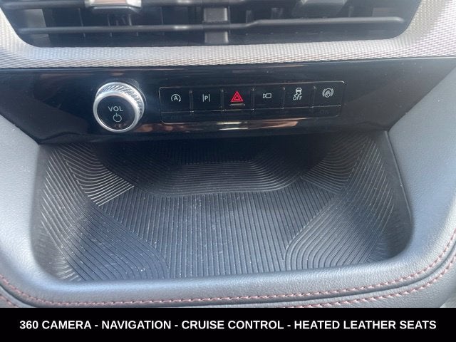 2025 Ford Explorer Active 4WD