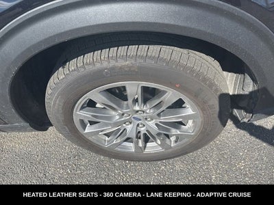 2025 Ford Explorer Active STILL LIKE NEW