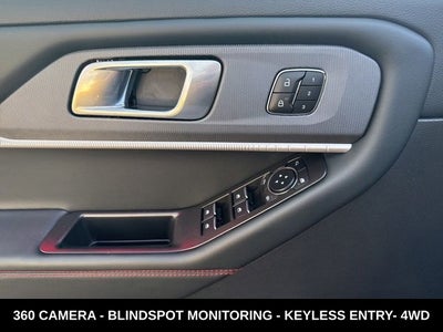 2025 Ford Explorer ST-Line STREET PACK