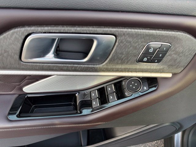 2025 Ford Explorer Platinum ULTIMATE PACKAGE