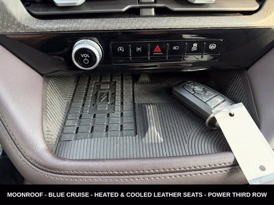 2025 Ford Explorer Platinum ULTIMATE PACKAGE