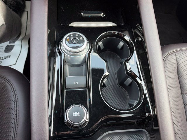 2025 Ford Explorer Platinum ULTIMATE PACKAGE