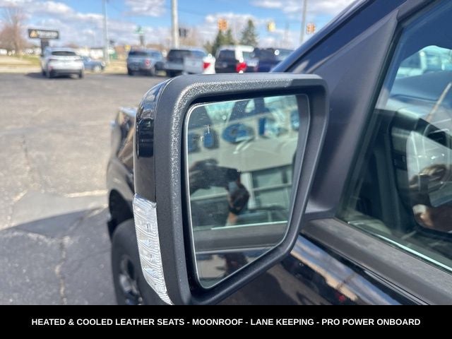 2023 Ford F-150 Lariat BLACKOUT PACKAGE
