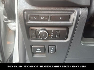 2024 Ford F-150 XLT TWIN PANEL MOONROOF
