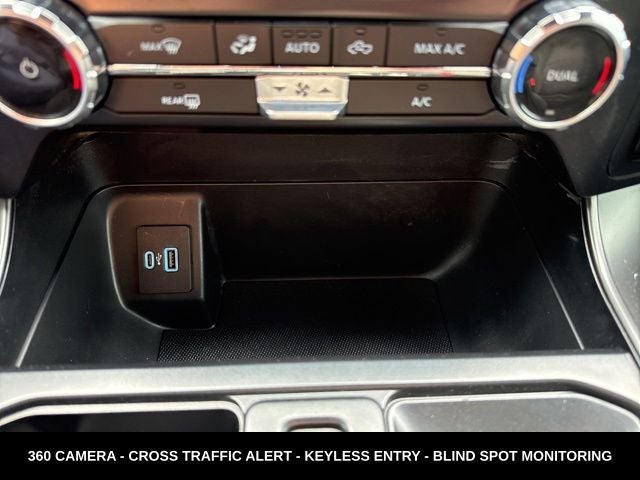 2024 Ford F-150 XLT 5.0 V8
