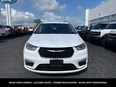 2024 Chrysler Pacifica Touring L STOW N GO SEATING