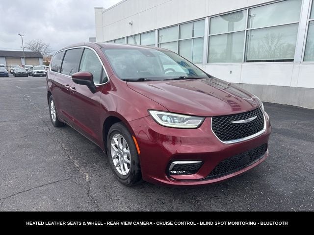 2023 Chrysler Pacifica Touring L HEATED SEATS & STEERING WHEEL
