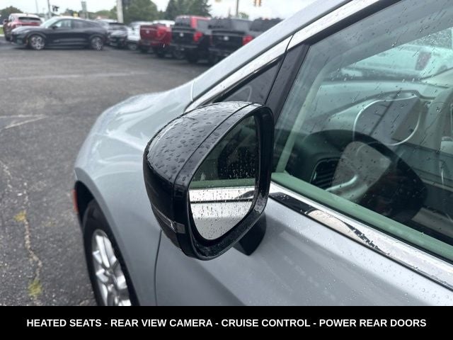 2024 Chrysler Pacifica Touring L STOW N GO SEATING
