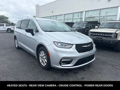 2024 Chrysler Pacifica Touring L STOW N GO SEATING