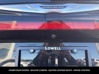 2023 Chrysler Pacifica Touring L HEATED SEATS & STEERING WHEEL