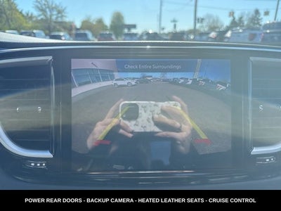 2023 Chrysler Pacifica Touring L HEATED SEATS & STEERING WHEEL