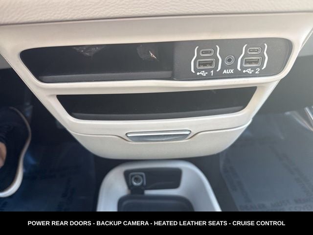 2023 Chrysler Pacifica Touring L HEATED SEATS & STEERING WHEEL