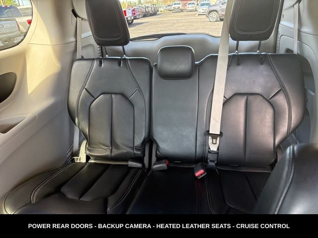 2023 Chrysler Pacifica Touring L HEATED SEATS & STEERING WHEEL