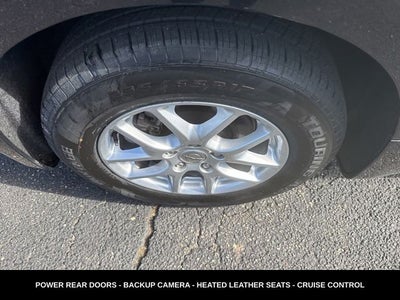 2023 Chrysler Pacifica Touring L HEATED SEATS & STEERING WHEEL