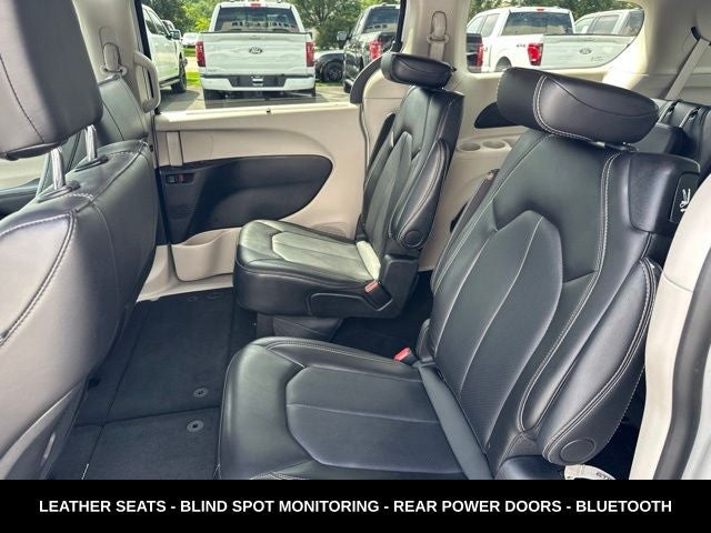 2024 Chrysler Pacifica Touring L STOW N GO SEATING