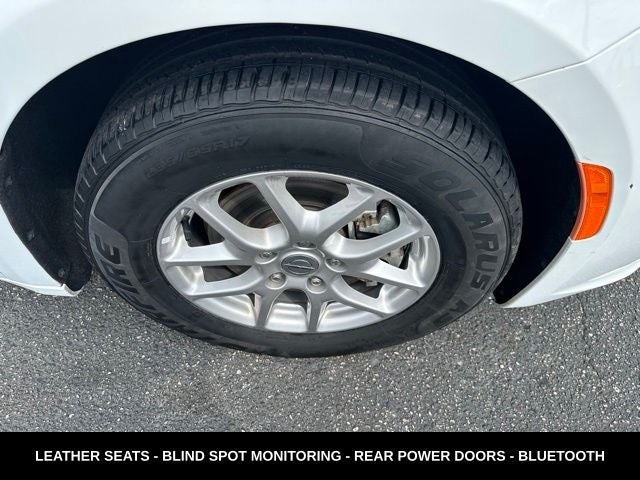 2024 Chrysler Pacifica Touring L STOW N GO SEATING