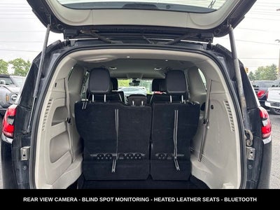 2024 Chrysler Pacifica Touring L STOW N GO SEATING