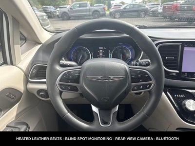 2024 Chrysler Pacifica Touring L STOW N GO SEATING