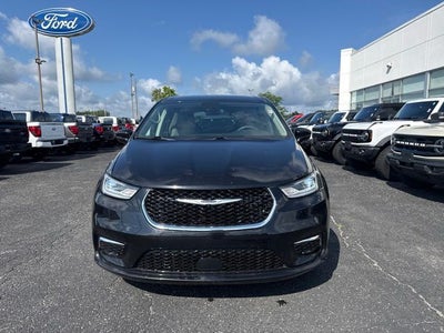 2024 Chrysler Pacifica Touring L STOW N GO SEATING
