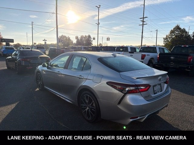 2022 Toyota Camry SE LOW MILEAGE LOCAL TRADE