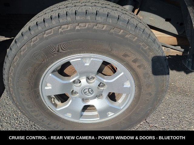 2014 Toyota Tacoma Base V6 6 SPEED MANUAL
