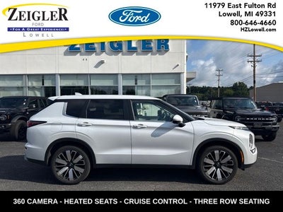 2025 Mitsubishi Outlander SE 3RD ROW