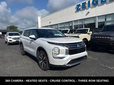 2025 Mitsubishi Outlander SE 3RD ROW