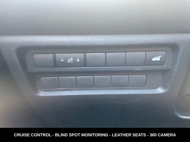 2024 Mitsubishi Outlander Base