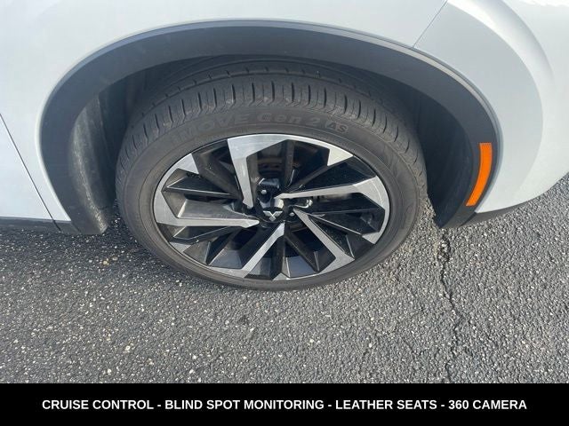 2024 Mitsubishi Outlander Base