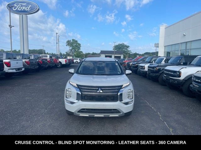 2024 Mitsubishi Outlander Base
