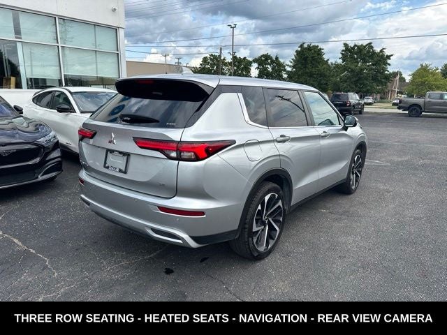 2024 Mitsubishi Outlander SE 3RD ROW