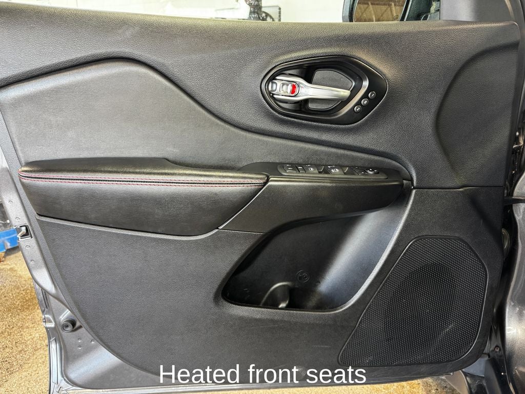 2022 Jeep Cherokee Trailhawk