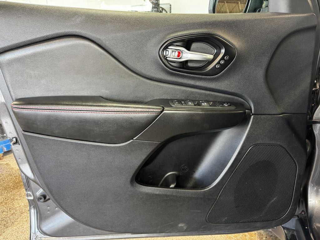 2022 Jeep Cherokee Trailhawk