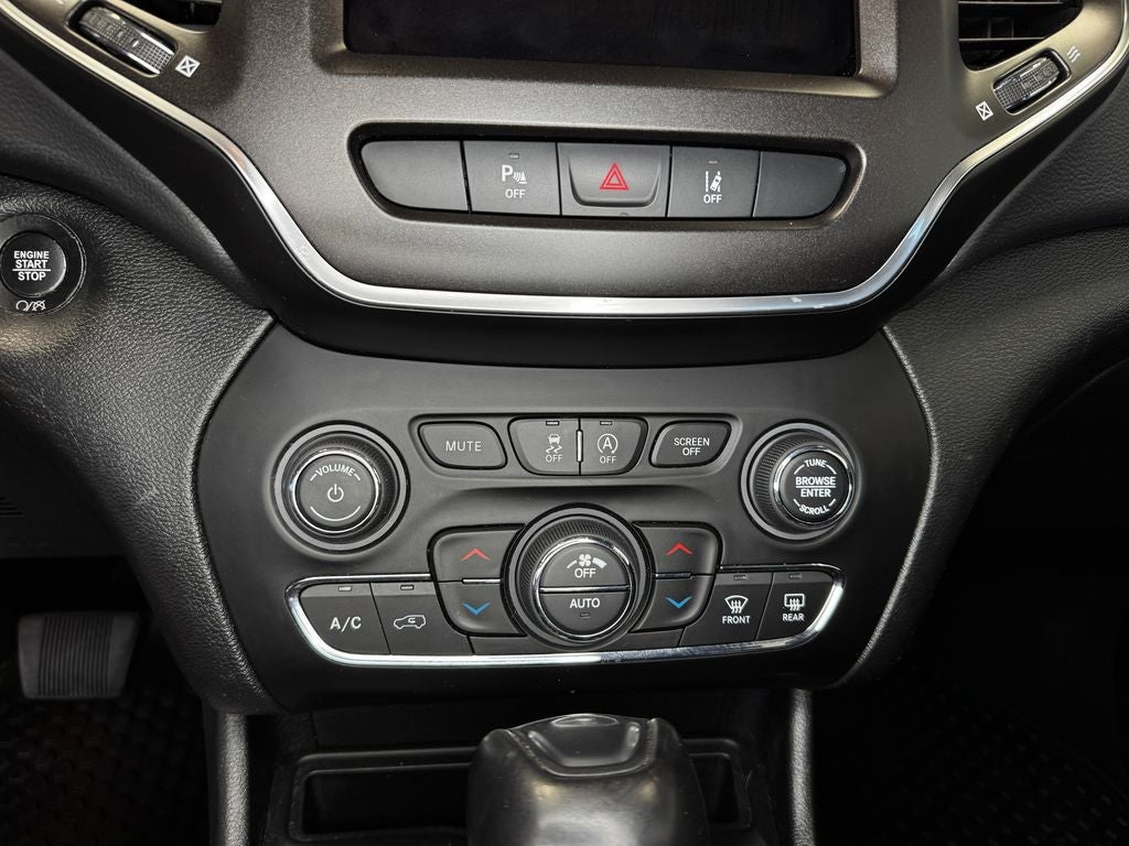 2022 Jeep Cherokee Trailhawk