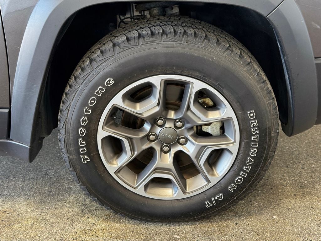 2022 Jeep Cherokee Trailhawk