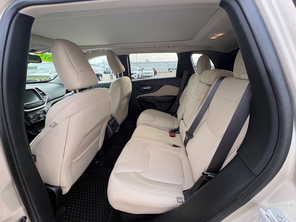 2015 Jeep Cherokee Latitude Full Sunroof
