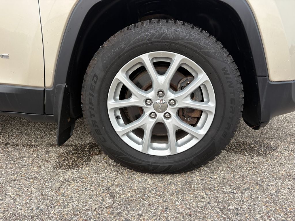 2015 Jeep Cherokee Latitude Full Sunroof