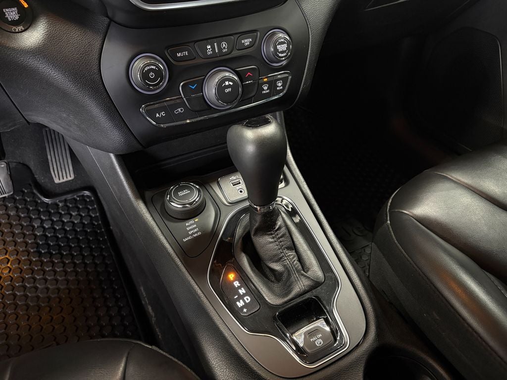 2019 Jeep Cherokee Latitude Plus Cold Weather Group