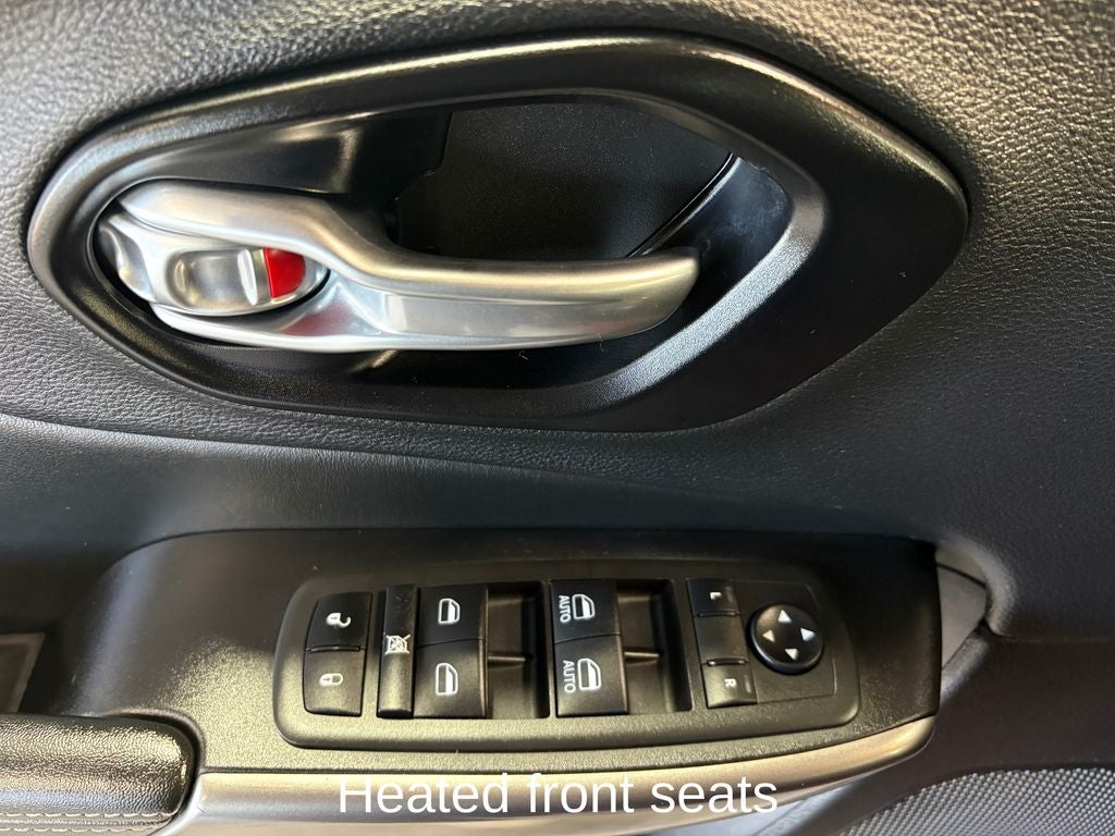 2021 Jeep Cherokee Latitude Lux ParkView Rear Back-Up Camera