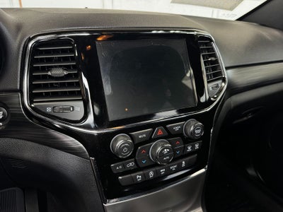 2020 Jeep Grand Cherokee Altitude GPS Navigation