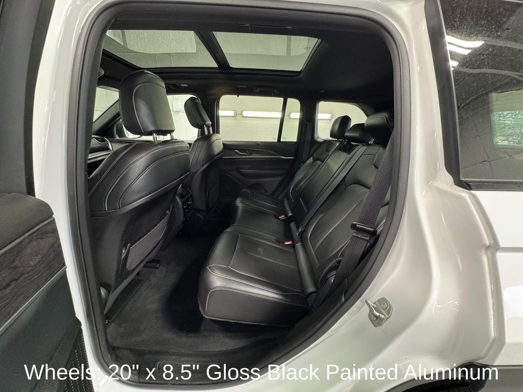 2024 Jeep Grand Cherokee Limited Black Appearance Package