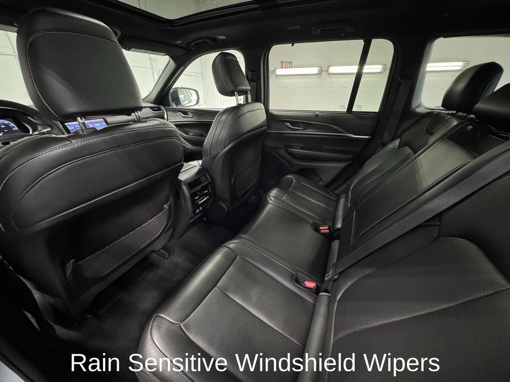 2024 Jeep Grand Cherokee Limited Black Appearance Package