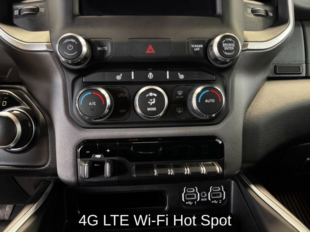 2022 RAM 1500 Big Horn/Lone Star Level 2 Equipment Group