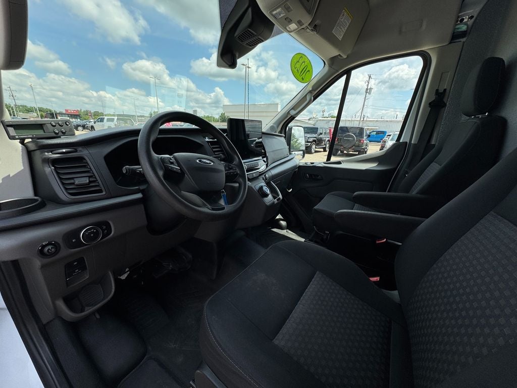2023 Ford E-Transit-350 Base Navigation system: Connected Navigation