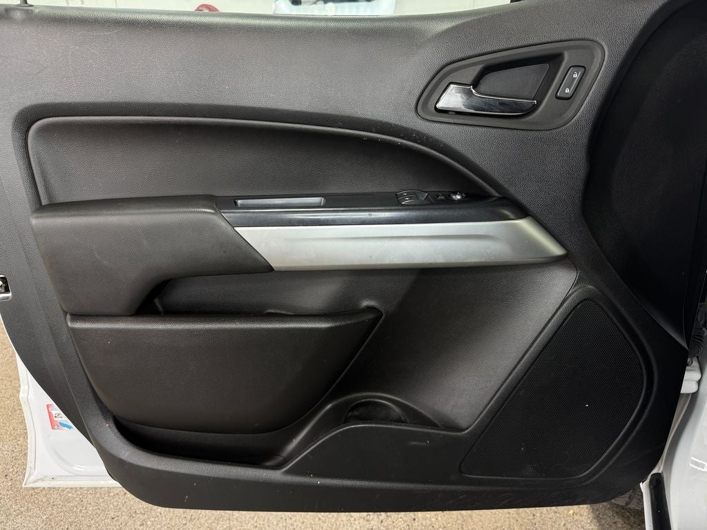 2022 Chevrolet Colorado LT Alloy wheels