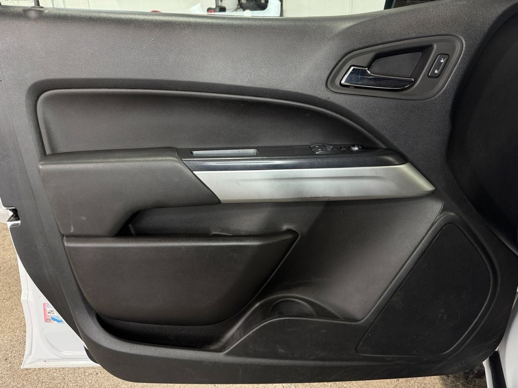 2022 Chevrolet Colorado LT Alloy wheels