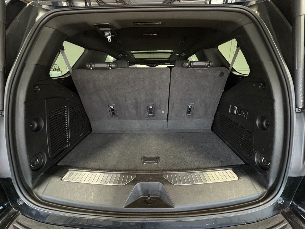 2023 GMC Yukon Denali Dual DVD's