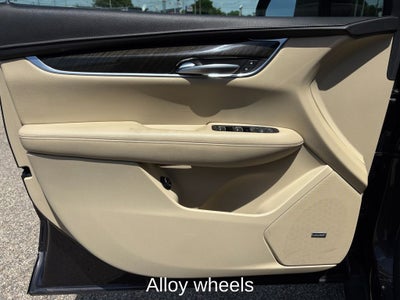 2018 Cadillac XT5 Base Alloy wheels