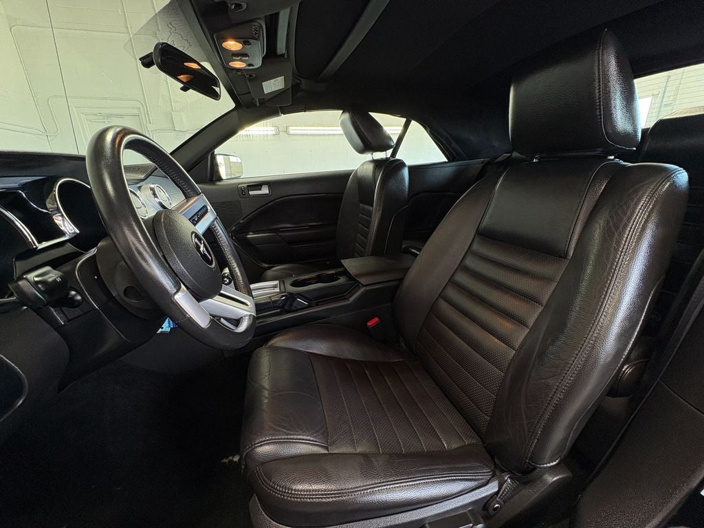 2005 Ford Mustang GT Premium