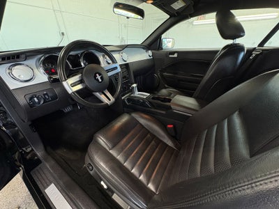2005 Ford Mustang GT Premium